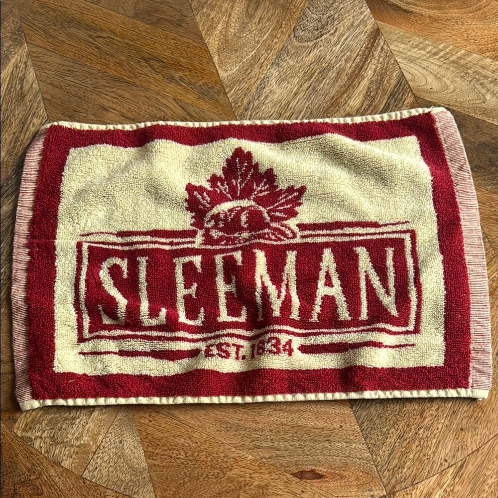 Sleeman Red and Cream Towel